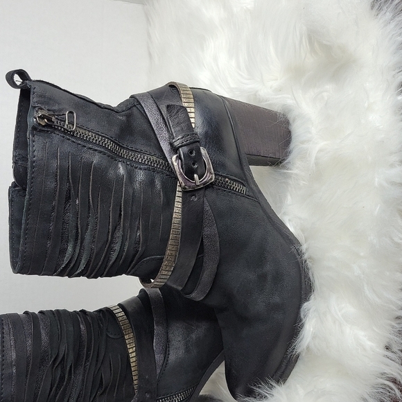 MJUS Black Leather Buckle Block Heel Boot Size 41/10 - Picture 5 of 10